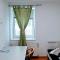 Budget rooms in Halle with shared bathroom, Free WiFi, Netflix &