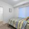 Exquisite 2 Bedroom Apt, mins to the falls.