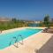 Crete View