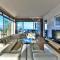 Penthouse 230m2 on the Sea