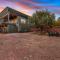 Close to Fresh Creek! Sleeps 12 ~ Amazing Views w/Serene Open Space ~ Hot Tub + Game Room ~ Trails outside - Sedona