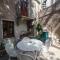 Cortile Via Sales 11