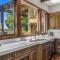 Bend Luxury Escape!