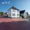 Practical Basement Apt with all home comforts close to City Centre