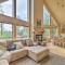 Quiet and Elegant Whitefish Home with Hot Tub - وايتفيش
