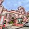 PENTHOUSE MARINA COURT VACATION HOME 4 BEDROOMS KOTA KINABALU 14pax