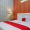 RedDoorz Syariah near RS Mitra Siaga
