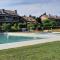 Top familienfreundliche Villa mit Seeblick & Pool