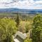 Eagle View Mountain Retreat with stunning views, hot tub, decks, 1 acre - Сонора