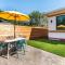 Sunny Guesthouse near Stanford w/Private Patio