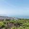 Ocean View Retreat Mins to Beaches & Trails