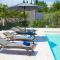 Villa MAGNIFICA with pool