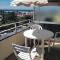 Studio calme avec terrasse vue mer