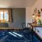 Shed HOTEL