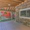 Cozy Poconos Cottage with Hot Tub Near Lake Harmony!