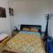 Extra Large One Bedroom Flat with Parking - Londres