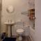 Extra Large One Bedroom Flat with Parking - Londres