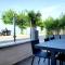 Superbe f1 en bord du lac