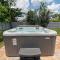 Dania Beach Beauty 3BR with Hot Tub - Fort Lauderdale