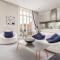 Stunning 1Bd with Castle View
