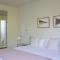 Byron Bay Accom - North Beach Houses 44 Bayshore Drive - No pool in studio - Byron Bay