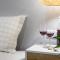 ammos suites