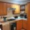 KB21 Attractive 2 Bed House, pets/long stays with easy links to London, Brighton and Gatwick - Roffey