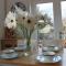 Beautiful Barn Conversion, 3 Bed, hot tub, sauna, gym, enclosed garden