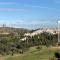 Apartment - Sleeps 4 - Parking - Garden - Pool