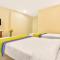 Itsy Hotels Carnival Inn
