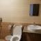 Ronnies Studio Apartment
