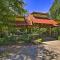 Falling Water Chalet Upper Unit Near Bike Trails!