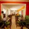 Hearty Center Motel