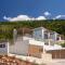 HYADES VILLAS LEFKADA