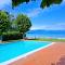 Casa Lugana 10 - monolocale con piscina direttamente a lago