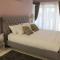 100 Boutique Living
