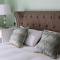 100 Boutique Living