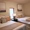 Lakeside Gull Lake Condo, Playground, Firepit, Boat Rentals