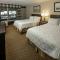 Holiday Inn Detroit Lakes, an IHG Hotel