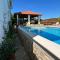 Apartment with swimming pool
