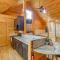 Perfect Couples Cabin w 2 Person Spa Bath