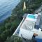 BLU SUITE COTTAGE SUL MARE e SWIMMING POOL