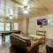 Private Luxury Cabin w Pool Table and Firepit