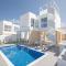 Vie Bleu 3 Bedroom Villas