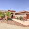 Bullhead City Oasis with Fire Pit and Mtn View! - 布尔海德市