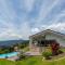 Greim15 --- ganzes Ferienhaus mit Fernsicht, Pool, Wellness Greim15 --- ganzes Ferienhaus mit Fernsicht, Pool, Wellness