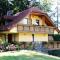 Country House Apat