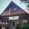 Country House Apat