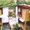 The Mimosas - Beautiful Unique Container Homes with Pool - Hone Creek