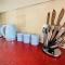 Coastal 2 bedroom maisonette with parking
